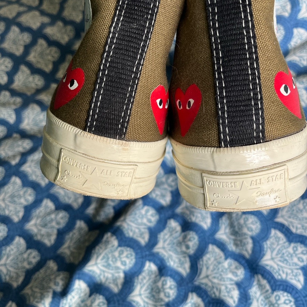 Comme des Garcons Play x Chuck 70 Hi Top 'Multi Heart' Olive M9/ W11 - Picture 6 of 9